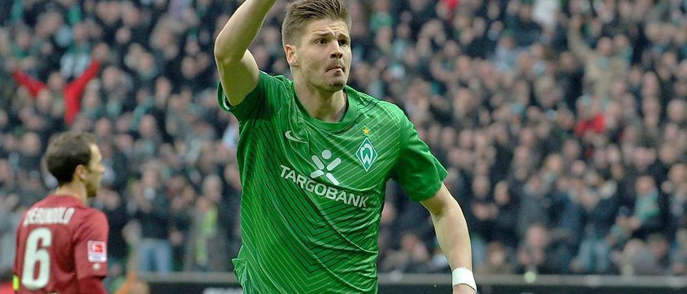 50 Tage nach seinem Oberkiefer- und Nasenbeinbruch krönte Sebastian Prödl sein Comeback mit dem Tor zum 2:0.