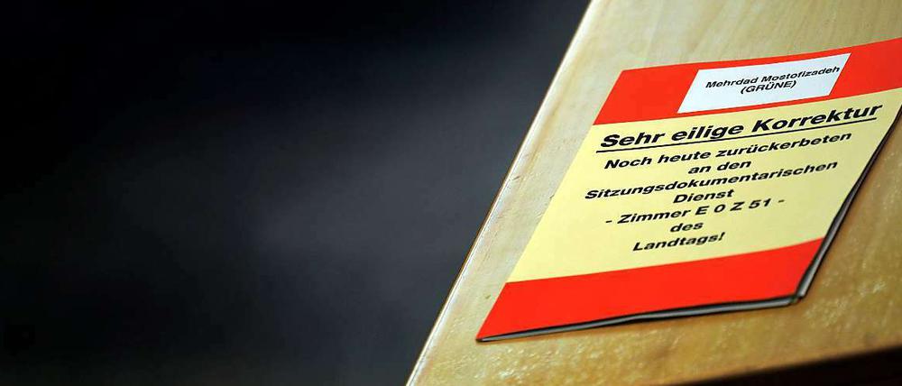 "Sehr eilige Korrektur" - treffender könnte man es kaum nennen, was da in Nordrhein-Westfalen geschieht. Die Koalition ist gescheitert. Es soll Neuwahlen geben.