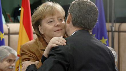 Angela Merkel und Nicolas Sarkozy wollen eine Finanztransaktionssteuer - aber es gibt massiven Widerstand innerhalb Europas und auch in Merkels eigener Koalition.