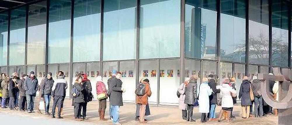 Charity-Location. In die Neue Nationalgalerie wurde am Mittwochabend zum Benefiz-Dinner geladen. 
