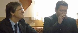 Bischof Dröge (links) zu Besuch bei Ender Cetin.