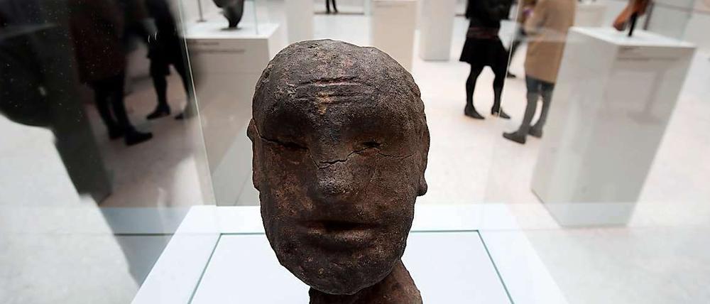 Neuer Kopf. Die Skulptur "Frommer Mann" (1924) von Karel Niestrath.