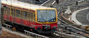 Der S-Bahn fehlen insgesamt 50 von benötigten 960 Fahrern.