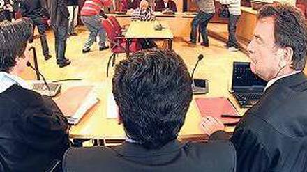 Prozessauftakt. Ahmad S. vor dem Gericht in Koblenz. Foto: dapd