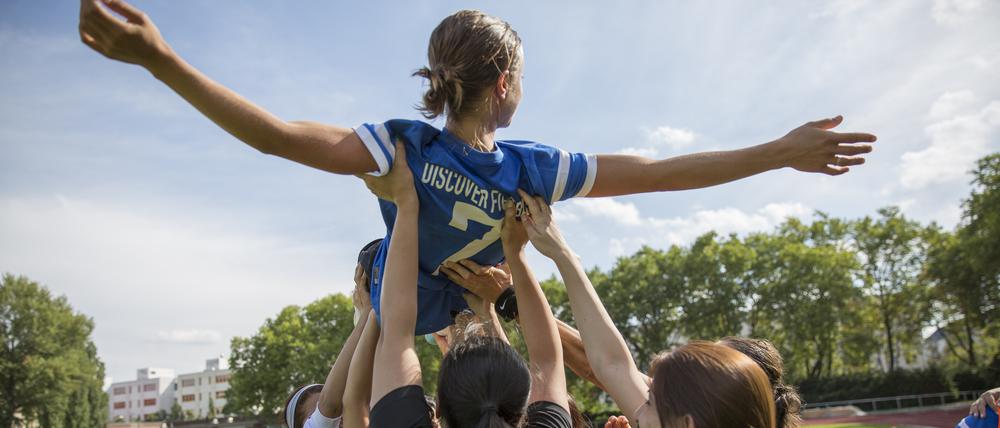 „Discover Football“ ist ein Projekt, das über den Fußball Frauen* international vernetzt und stärkt.