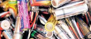 Gesammelt entsorgt. Die Stiftung Gemeinsames Rücknahmesystem ist deutschlandweit für das Wiederverwerten von Batterien zuständig. Das klappt – wenn sie denn nicht im Hausmüll landen.