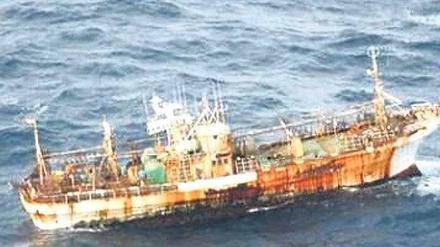 Geisterschiff. Rund 300 Kilometer vor der kanadischen Küste gesichtet.