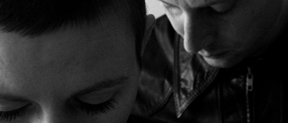 Tobin Prinz und Suzi Horn haben ihr Projekt Prinzhorn Dance School nach dem deutschen Kunsthistoriker und Psychiater Hans Prinzhorn benannt, der in der ersten Hälfte des 20. Jahrhunderts Bilder geisteskranker Menschen zur "Sammlung Prinzhorn" zusammenstellte und analysierte.