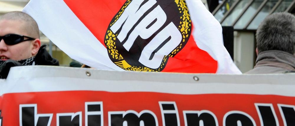 Aktivisten der NPD. Für einen zentralen Aufmarsch am 1. Mai fehlt es der Partei dieses Jahr an Leuten. 