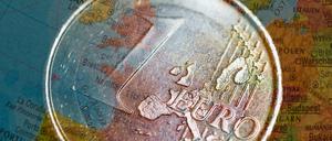 Über 800 Milliarden Euro sollen den Euro-Ländern als Schutzschirm gegen die Schuldenkrise dienen.