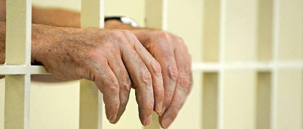Die Sicherungsverwahrung verstößt gegen die Menschenrechte hat der Europäische Gerichtshof entschieden. Mehrere Gewaltverbrecher mussten daraufhin entlassen werden.