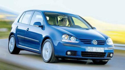 Von A nach B. Mehr Geld zurück vom Finanzamt bei Fahrten zur Bildungsstätte. So machen Fahrt und Steuererklärung gleich mehr Spaß. Foto: dpa