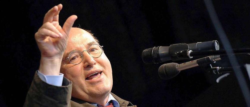 Griff nach TLG-Immobilien: Gregor Gysi will 11 500 Wohnungen kaufen. Damit wolle er "ein Zeichen setzen", sagte der Fraktionsvorsitzende der Linken. 