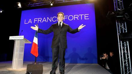 Kraftakt. Der amtierende Präsident Nicolas Sarkozy beschwört bei einem Wahlkampfauftritt am Dienstag in Morlaix das starke Frankreich.