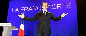 Kraftakt. Der amtierende Präsident Nicolas Sarkozy beschwört bei einem Wahlkampfauftritt am Dienstag in Morlaix das starke Frankreich.