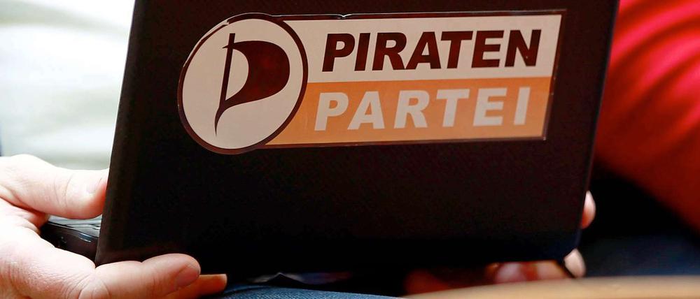 Die Piraten reiten auf einer Erfolgswelle - die anderen Parteien schauen verunsichert zu.