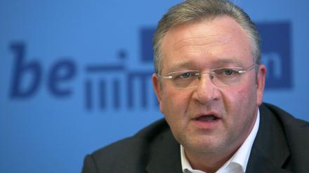 Frank Henkel (CDU). Innensenator von Berlin.