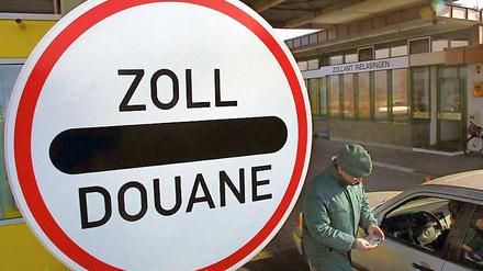 Deutschland und Frankreich wollen aus Angst vor illegaler Einwanderung wieder nationale Landesgrenzen kontrollieren lassen.