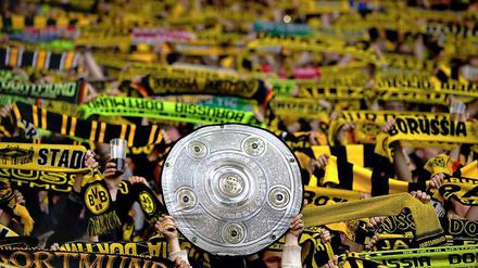 Nur rechnerisch ist Dortmund die Schale noch zu nehmen. Macht Werder Bremen den BVB heute schon vor dessen eigenen Spiel zum Meister?