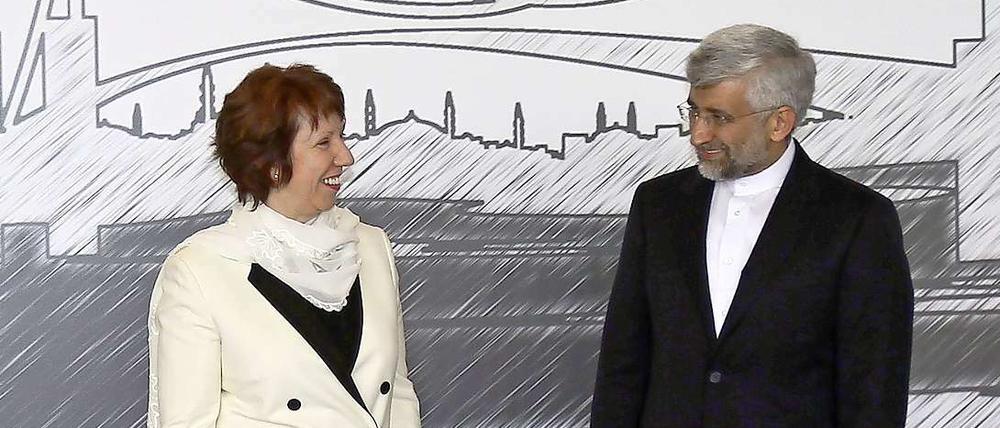 Lady Ashton, EU-Außenbeauftragte, und Irans Chefunterhändler in Sachen Atom, Said Dschalili, bei den Gesprächen in Istanbul.