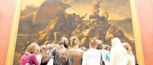 Netzwerken im Louvre. Beim Women's Day von McKinsey in Paris besuchten die Teilnehmerinnen eine Kunstausstellung und trafen mit Managerinnen aus ganz Europa zusammen.