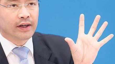 Konservativ. Aus Sorge vor der Euro-Krise bleibt der Wirtschaftsminister vorsichtig. Foto: dpa