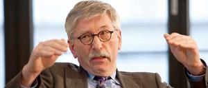 Thilo Sarrazin bei der Vorstellung von Dirk Laabs' investigativem Buch über die Treuhand.