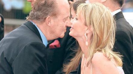 Ende des Schweigens. Spaniens König Juan Carlos und Corinna zu Sayn-Wittgenstein. Belege für eine behauptete Liaison gibt es nicht, aber sie war mehrfach bei Staatsbesuchen an seiner Seite.