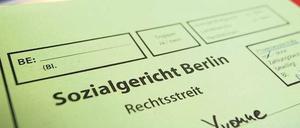 Harte Fälle. Die Hartz-IV-Regelsätze sind verfassungswidrig – das hat das Sozialgericht am Mittwoch entschieden. Auch viele Parlamentarier sehen Änderungsbedarf.