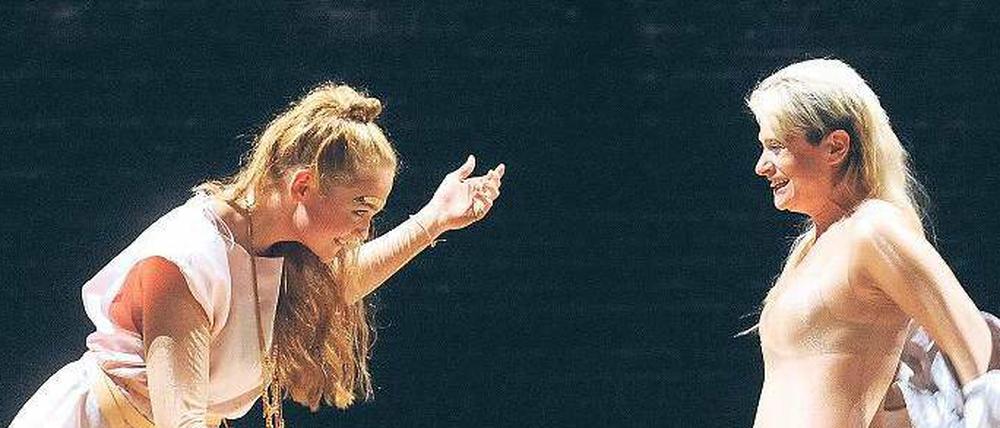 Orpheus andersrum. Ulrike Schwab als Euridice und Peaches als Orfeo.