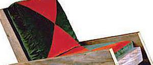 "Asturias Schaukelstuhl" von Carlos Motta.