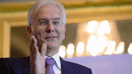 „Medienhure“, so hat sich Harald Schmidt selbst bezeichnet. Gegen Geld wechselte er von der ARD zu Sat 1, von Sat 1 zur ARD, von der ARD zu Sat 1 – und jetzt zu Sky.