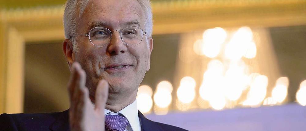 „Medienhure“, so hat sich Harald Schmidt selbst bezeichnet. Gegen Geld wechselte er von der ARD zu Sat 1, von Sat 1 zur ARD, von der ARD zu Sat 1 – und jetzt zu Sky.