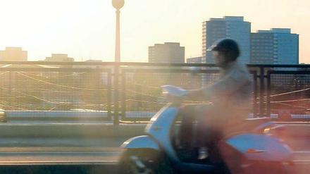 Rollend ins Vergnügen: Vespas und andere Motorroller werden immer populärer. Am 1. Mai beginnt die Vespa-Saison. 