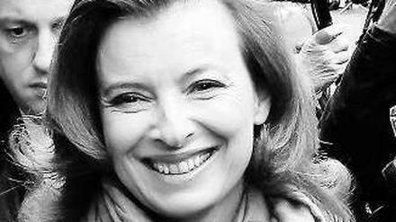 Die Journalistin Valérie Trierweiler kümmerte sich für das Magazin Paris Match um die sozialistische Partei und lernte so Francois Hollande kennen.