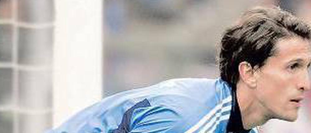Zu oft verletzt, zu unbeständig. René Adler will beim Hamburger SV das Gegenteil beweisen und sich auch wieder für die Nationalmannschaft empfehlen.