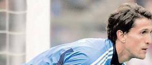 Zu oft verletzt, zu unbeständig. René Adler will beim Hamburger SV das Gegenteil beweisen und sich auch wieder für die Nationalmannschaft empfehlen.