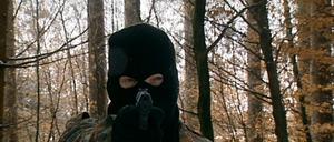 Die nachgespielte Szene in Aktenzeichen XY zeigt den unbekannten Täter.