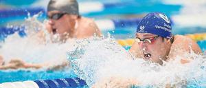 Mit Trauer im Bauch. Marco Koch (r.) setzte sich bei den deutschen Meisterschaften in Berlin am Freitagabend gegen Vorjahressieger Christian vom Lehn durch. Foto: dapd