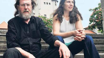 Turm im Nacken. Günther Vieth und Marion Kokott Karliczek haben mit dem 30 Meter hohen Wahrzeichen von Frohnau noch viel vor. Ursrünglich diente er als Wasserturm, später als Ausflusziel mit Ausguck, aber auch das ist schon wieder Jahre her. 