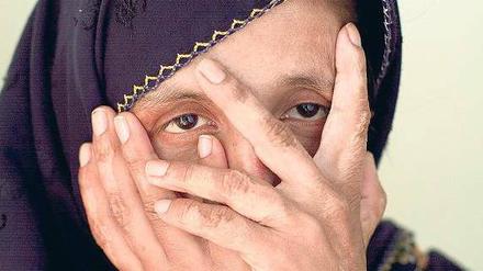 Rukhsana ist eine von vielen Pakistanerinnen, die Opfer eines Säure-Attentats wurden. Foto: WDR/Neuzeit Film