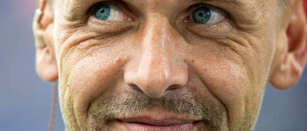 Hoffnungsträger. Seit seiner erfolgreichen Zeit bei St. Pauli gilt Holger Stanislawski als authentischer Fußballfreak mit Herz und Sachverstand. Vor allem Letzteres kann der 1. FC Köln jetzt auch gut gebrauchen.