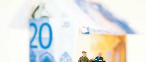 Kaum altersgerecht. Nur etwa ein Prozent der knapp 40 Millionen Wohnungen in Deutschland sind altersgerecht. Wegen des demographischen Wandels wird der Bedarf aber bis auf drei Millionen Wohnungen im Jahr 2020 anwachsen. Foto: dpa