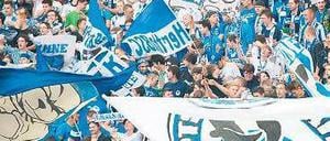 Nicht ausverkauft, aber voll. 68 041 Fans sahen Herthas Niederlage. Foto: dapd