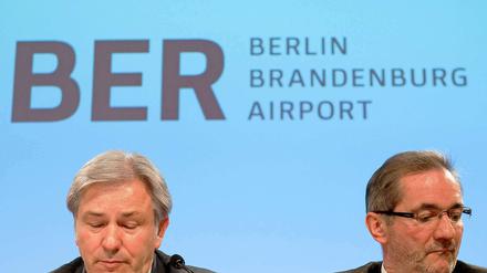 Klaus Wowereit (l.), Matthias Platzeck und Peter Ramsauer (nicht im Bild) stehen unter Erklärungsdruck.