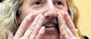 Gesichtspflege. Wolfgang Beltracchi vor Gericht. Foto: dapd