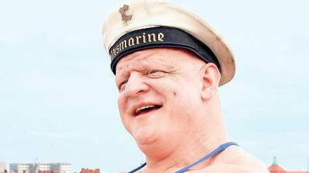Elektro-Popeye. Roger Baptist alias Rummelsnuff pflegt das Männerbild der Eisenzeit – nicht nur am Herrentag.