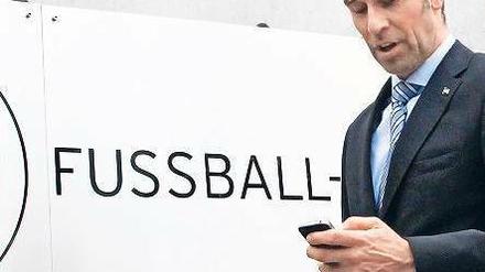Wenn der Richter zweimal klingelt. Manager Preetz hofft noch auf den Klassenerhalt. Ein Präsidiumsmitglied kritisiert ihn.