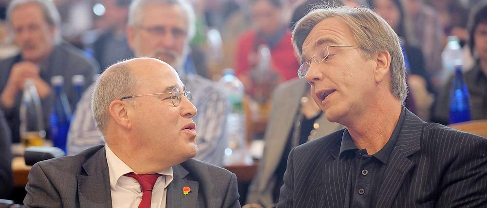 Gregor Gysi (l.) verteidigt Dietmar Bartsch im Streit um die Führung bei den Linken. 