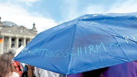 Schlecht abgeschirmt. Der Fiskalpakt steht auf tönernen Füßen.